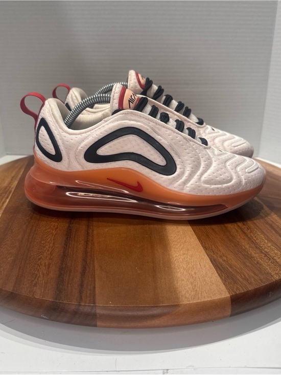 Nike Shoes - Nike Air Max 720 "Light Soft Pink Coral" AR9293-602 Women's Size 6.5 Sneakers